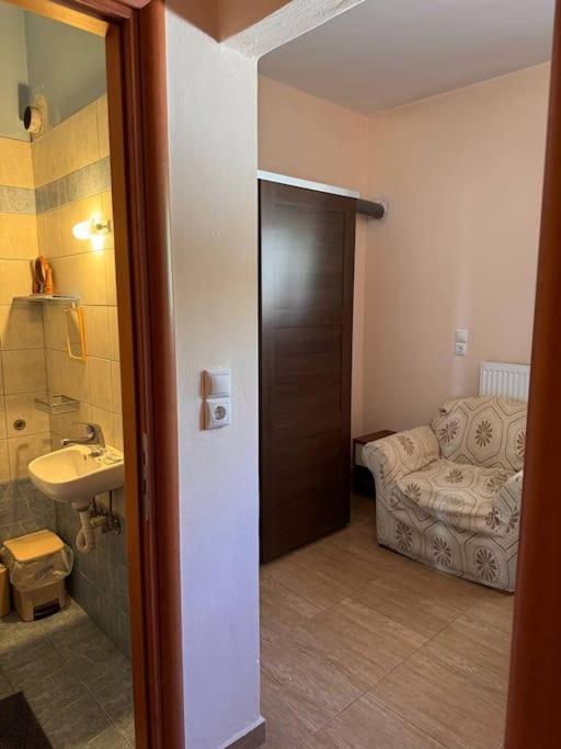 Family Woodland Oasis Vipgreece Apartment Kirinthos Ngoại thất bức ảnh